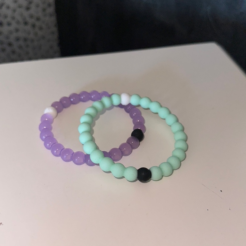 set of 2 lokai bracelets